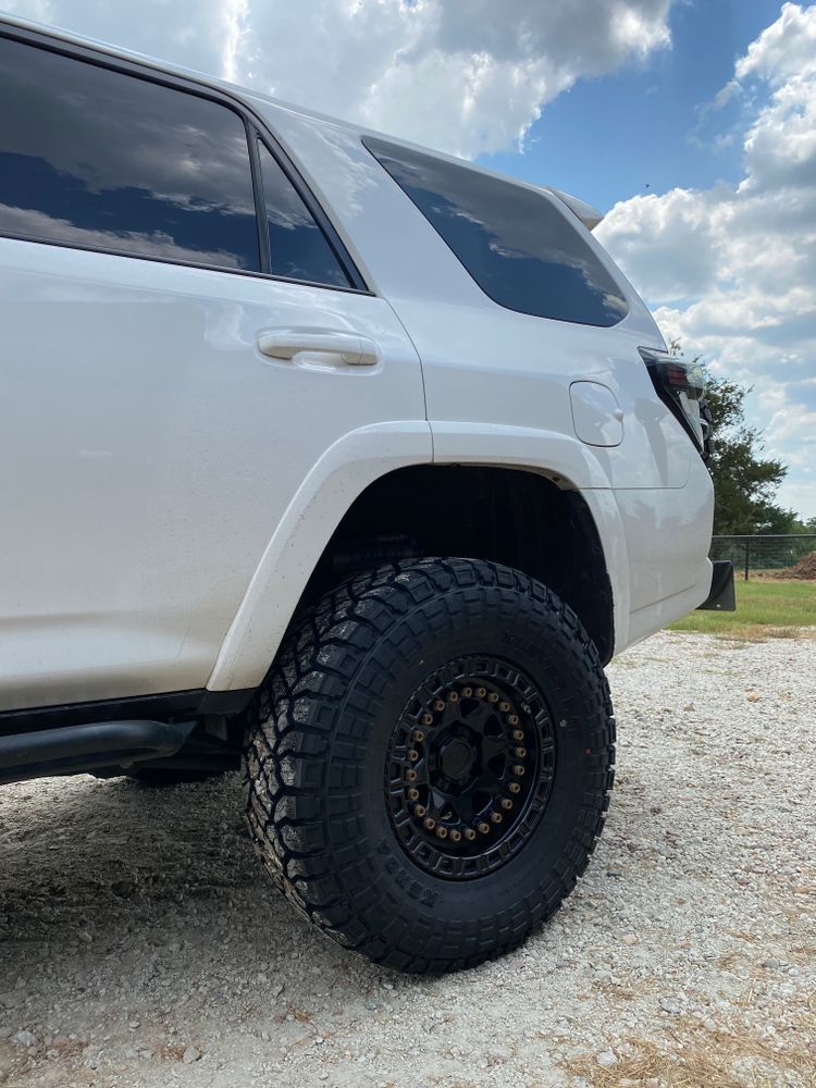 Armadillo 4Runner