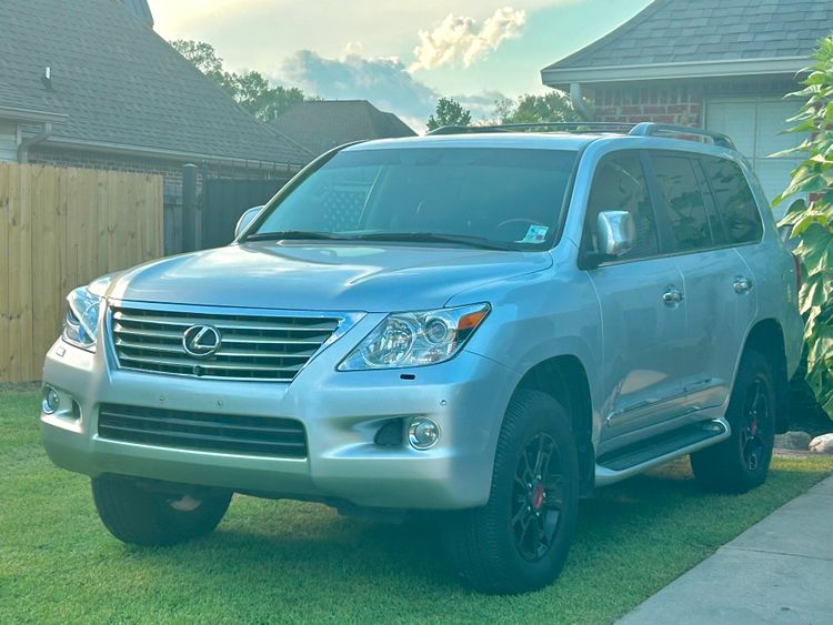 2011 LX570, Dad’s car